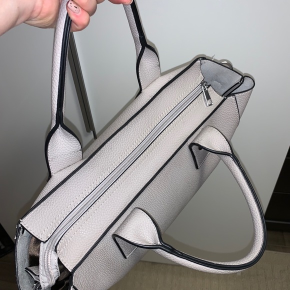 Purse - Picture 4 of 6